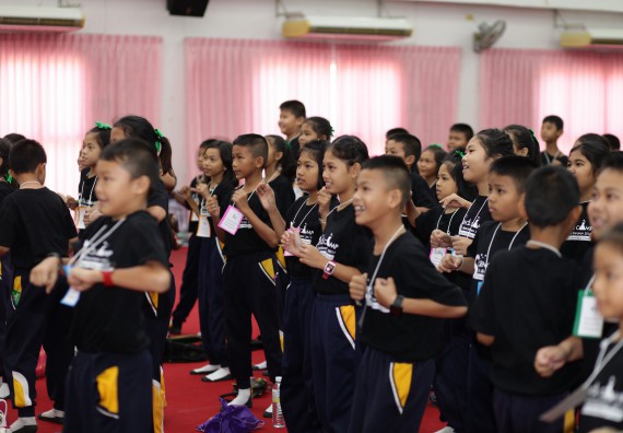 ภาพกิจกรรม คณะวิทยาศาสตร์และเทคโนโลยี จัดกิจกรรมค่ายวิทยาศาสตร์โรงเรียนเจริญสุขอุดมวิทยา