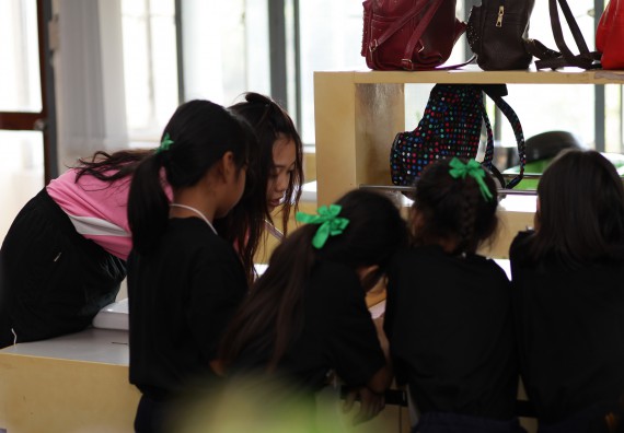 ภาพกิจกรรม คณะวิทยาศาสตร์และเทคโนโลยี จัดกิจกรรมค่ายวิทยาศาสตร์โรงเรียนเจริญสุขอุดมวิทยา