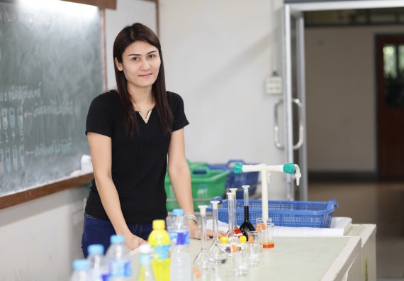 ภาพกิจกรรม คณะวิทยาศาสตร์และเทคโนโลยี จัดกิจกรรมค่ายวิทยาศาสตร์โรงเรียนเจริญสุขอุดมวิทยา