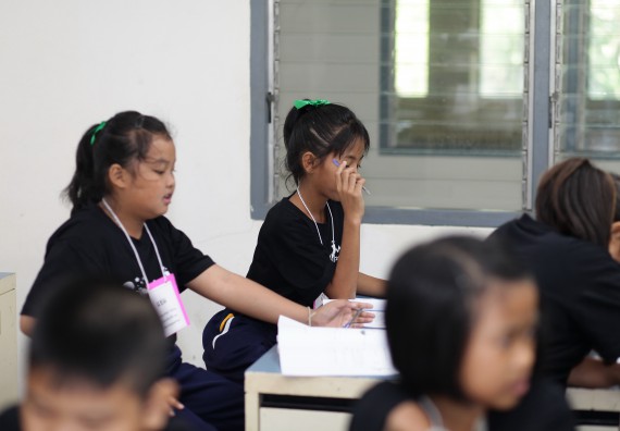 ภาพกิจกรรม คณะวิทยาศาสตร์และเทคโนโลยี จัดกิจกรรมค่ายวิทยาศาสตร์โรงเรียนเจริญสุขอุดมวิทยา