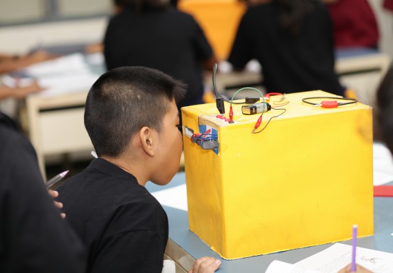 ภาพกิจกรรม คณะวิทยาศาสตร์และเทคโนโลยี จัดกิจกรรมค่ายวิทยาศาสตร์โรงเรียนเจริญสุขอุดมวิทยา