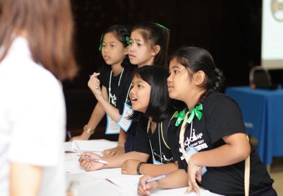 ภาพกิจกรรม คณะวิทยาศาสตร์และเทคโนโลยี จัดกิจกรรมค่ายวิทยาศาสตร์โรงเรียนเจริญสุขอุดมวิทยา