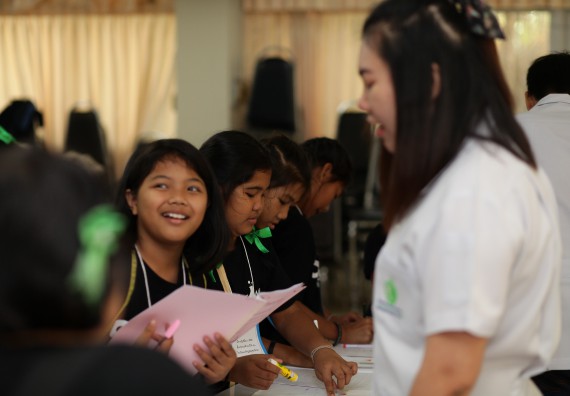 ภาพกิจกรรม คณะวิทยาศาสตร์และเทคโนโลยี จัดกิจกรรมค่ายวิทยาศาสตร์โรงเรียนเจริญสุขอุดมวิทยา