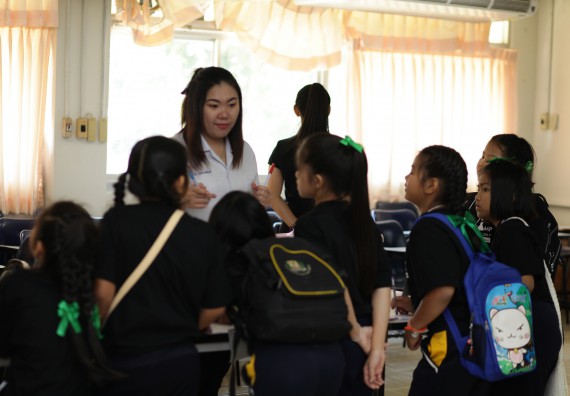 ภาพกิจกรรม คณะวิทยาศาสตร์และเทคโนโลยี จัดกิจกรรมค่ายวิทยาศาสตร์โรงเรียนเจริญสุขอุดมวิทยา