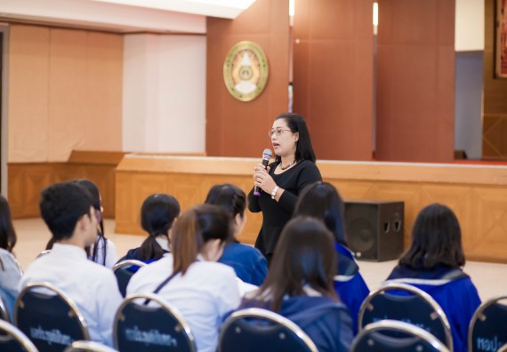 ภาพกิจกรรม นักศึกษาคณะวิทยาศาสตร์และเทคโนโลยี เข้าร่วมโครงการฝึกอบรมการประกันคุณภาพการศึกษา โดยกระบวนการจัดการความรู้ QA.KM