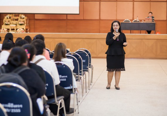 ภาพกิจกรรม นักศึกษาคณะวิทยาศาสตร์และเทคโนโลยี เข้าร่วมโครงการฝึกอบรมการประกันคุณภาพการศึกษา โดยกระบวนการจัดการความรู้ QA.KM
