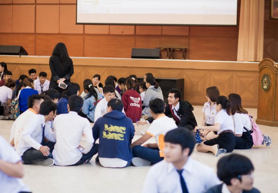 ภาพกิจกรรม นักศึกษาคณะวิทยาศาสตร์และเทคโนโลยี เข้าร่วมโครงการฝึกอบรมการประกันคุณภาพการศึกษา โดยกระบวนการจัดการความรู้ QA.KM