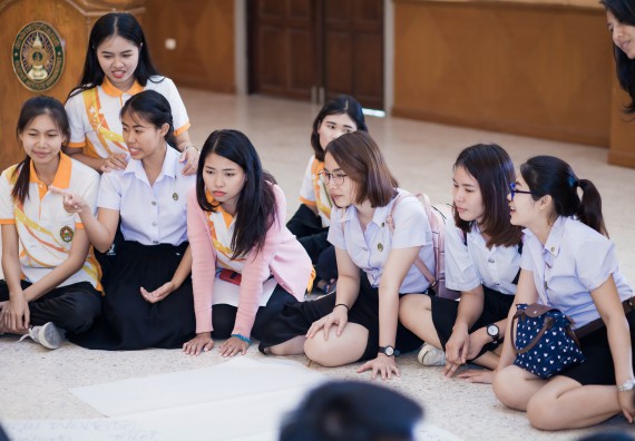 ภาพกิจกรรม นักศึกษาคณะวิทยาศาสตร์และเทคโนโลยี เข้าร่วมโครงการฝึกอบรมการประกันคุณภาพการศึกษา โดยกระบวนการจัดการความรู้ QA.KM