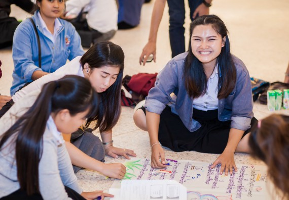 ภาพกิจกรรม นักศึกษาคณะวิทยาศาสตร์และเทคโนโลยี เข้าร่วมโครงการฝึกอบรมการประกันคุณภาพการศึกษา โดยกระบวนการจัดการความรู้ QA.KM