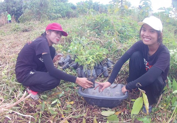 ภาพกิจกรรม โปรแกรมวิชาวิทยาศาสตร์สิ่งแวดล้อม คณะวิทยาศาสตร์ และเทคโนโลยี จัดกิจกรรมปลูกต้นไม้