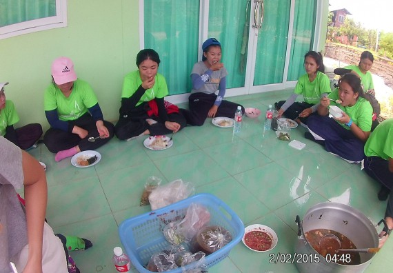 ภาพกิจกรรม โปรแกรมวิชาวิทยาศาสตร์สิ่งแวดล้อม คณะวิทยาศาสตร์ และเทคโนโลยี จัดกิจกรรมปลูกต้นไม้