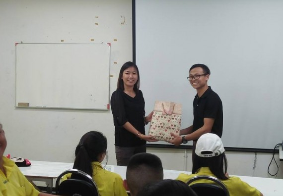 ภาพกิจกรรม โปรแกรมวิชาชีววิทยา จัดการอบรมการศึกษาความหลากหลายและอนุกรมวิธานพืช