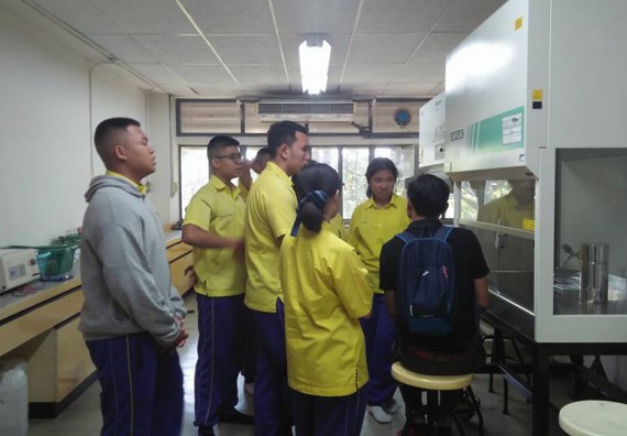 ภาพกิจกรรม โปรแกรมวิชาชีววิทยา จัดการอบรมการศึกษาความหลากหลายและอนุกรมวิธานพืช