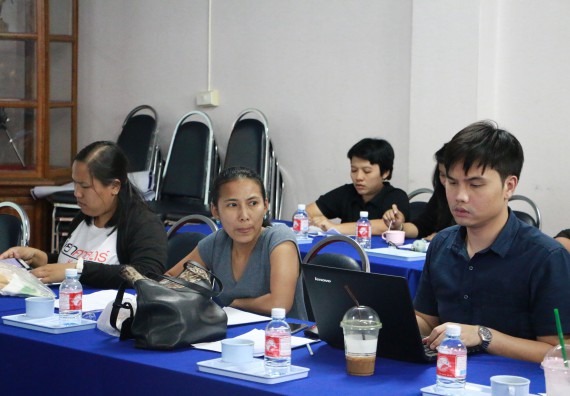 ภาพกิจกรรม ประชุมเรื่อง การดำเนินการกลั่นกรองรายชื่อบุคคลเพื่อเสนอชื่อเข้ารับการสรรหาเพื่อดำรงตำแหน่งอธิการบดี