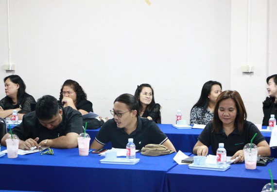 ภาพกิจกรรม ประชุมเรื่อง การดำเนินการกลั่นกรองรายชื่อบุคคลเพื่อเสนอชื่อเข้ารับการสรรหาเพื่อดำรงตำแหน่งอธิการบดี