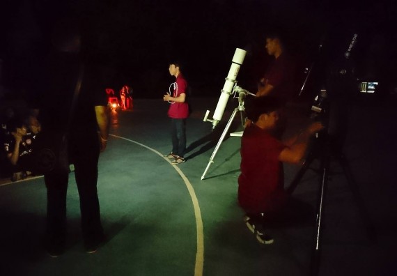 ภาพกิจกรรม โปรแกรมวิชาฟิสิกส์ จัดกิจกรรมค่ายดาราศาสตร์สัญจร