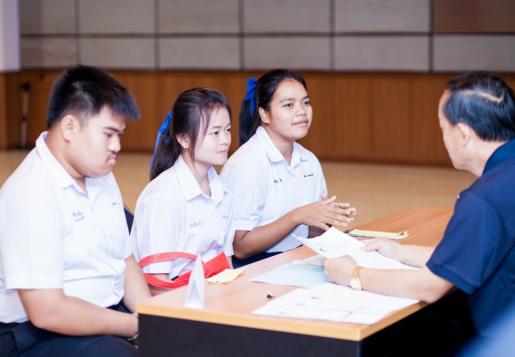 ภาพกิจกรรม คณะวิทยาศาสตร์และเทคโนโลยี จัดกิจกรรมแนะแนวการศึกษาต่อ ประจำปีการศึกษา 2560