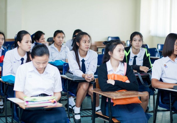 ภาพกิจกรรม คณะวิทยาศาสตร์และเทคโนโลยี จัดกิจกรรมแนะแนวการศึกษาต่อ ประจำปีการศึกษา 2560