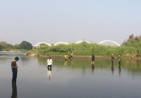 ภาพกิจกรรม โปรแกรมวิชาวิทยาศาสตร์สิ่งแวดล้อม จัดกิจกรรมการศึกษาสภาพดินและน้ำในพื้นที่ต้นน้ำลุ่มแม่น้ำปิง