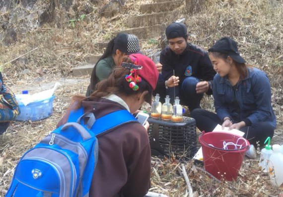 ภาพกิจกรรม โปรแกรมวิชาวิทยาศาสตร์สิ่งแวดล้อม จัดกิจกรรมการศึกษาสภาพดินและน้ำในพื้นที่ต้นน้ำลุ่มแม่น้ำปิง