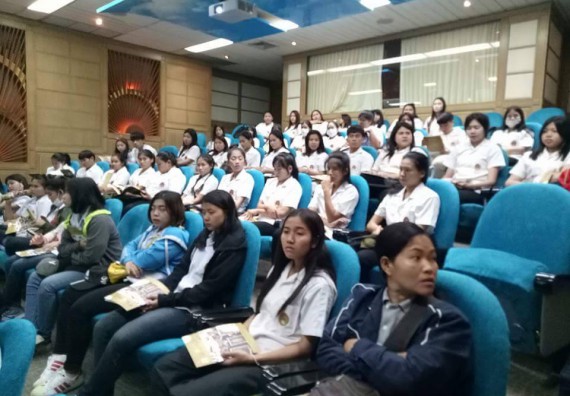 ภาพกิจกรรม โปรแกรมวิชาเคมี จัดกิจกรรมการศึกษาดูงานโรงงานอุตสาหกรรม