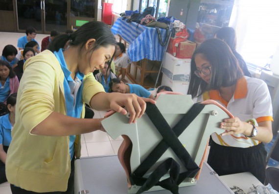 ภาพกิจกรรม โปรแกรมวิชาสาธารณสุขศาสตร์ จัดการอบรม เรื่อง การตรวจมะเร็งเต้านม