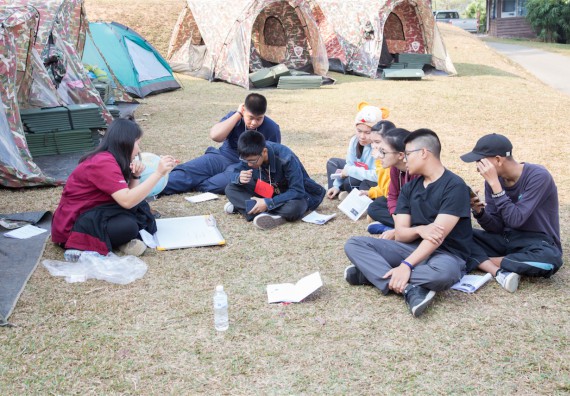 ภาพกิจกรรม โปรแกรมวิชาฟิสิกส์ จัดกิจกรรมค่ายดาราศาสตร์ สำหรับนักเรียนห้องเรียนพิเศษวิทยาศาสตร์ คณิตศาสตร์ และเทคโนโลยี (SMAT)