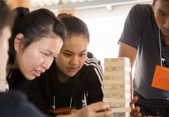 ภาพกิจกรรม โปรแกรมวิชาฟิสิกส์ จัดกิจกรรมค่ายดาราศาสตร์ สำหรับนักเรียนห้องเรียนพิเศษวิทยาศาสตร์ คณิตศาสตร์ และเทคโนโลยี (SMAT)