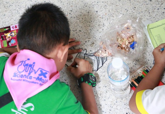 ภาพกิจกรรม ค่ายวิทยาศาสตร์โรงเรียนทรัพย์สถิตย์วิทยาคาร