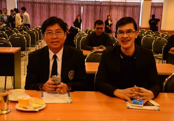 ภาพกิจกรรม นักศึกษาคณะวิทยาศาสตร์และเทคโนโลยี เข้าร่วมโครการแสดงเจตจำนงการบริการงานด้วยความซื่อสัตย์สุจริต