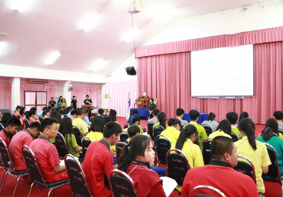 ภาพกิจกรรม โปรแกรมวิชาวิทยาศาสตร์สิ่งแวดล้อม จัดโครงการเยาวชนรักษ์สิ่งแวดล้อม กิจกรรมอบรมเชิงปฏิบัติการ คุณภาพน้ำและระบบนิเวศสิ่งแวดล้อม