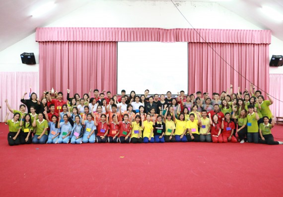 ภาพกิจกรรม โปรแกรมวิชาวิทยาศาสตร์สิ่งแวดล้อม จัดโครงการเยาวชนรักษ์สิ่งแวดล้อม กิจกรรมอบรมเชิงปฏิบัติการ คุณภาพน้ำและระบบนิเวศสิ่งแวดล้อม