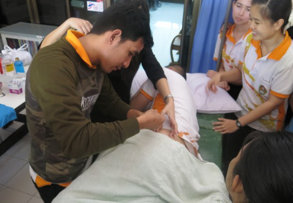 ภาพกิจกรรม โปรแกรมวิชาสาธารณสุขศาสตร์ จัดการอบรม เรื่อง การฉีดยา