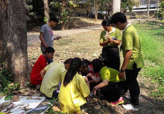 ภาพกิจกรรม โปรแกรมวิชาวิทยาศาสตร์สิ่งแวดล้อม จัดโครงการเยาวชนรักษ์สิ่งแวดล้อม กิจกรรมอบรมเชิงปฏิบัติการ คุณภาพน้ำและระบบนิเวศสิ่งแวดล้อม