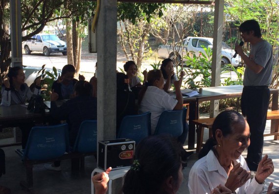 ภาพกิจกรรม ศูนย์ส่งเสริมและตรวจสอบการผลิตตามมาตรฐานความปลอดภัยทางอาหาร จัดการอบรมเชิงปฏิบัติการ เรื่อง การผลิตเครื่องสำอางโฮมเมดจากวัตถุดิบในครัวเรือน