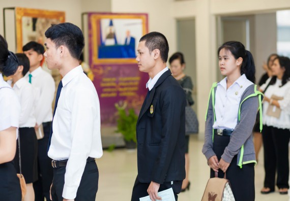 บุคลากรและนักศึกษาคณะวิทยาศาสตร์และเทคโนโลยี  เข้าร่วมงานพิธีมอบรางวัลยอดเยี่ยม ทุนการศึกษาบุคคลและองค์กรดีเด่นทางวิทยาศาสตร์ ประจำปีที่ 49 พ.ศ.2559 มูลนิธิศาสตราจารย์ ดร.แถบ  นีละนิธิ