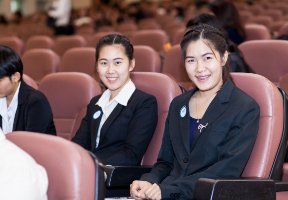 บุคลากรและนักศึกษาคณะวิทยาศาสตร์และเทคโนโลยี  เข้าร่วมงานพิธีมอบรางวัลยอดเยี่ยม ทุนการศึกษาบุคคลและองค์กรดีเด่นทางวิทยาศาสตร์ ประจำปีที่ 49 พ.ศ.2559 มูลนิธิศาสตราจารย์ ดร.แถบ  นีละนิธิ