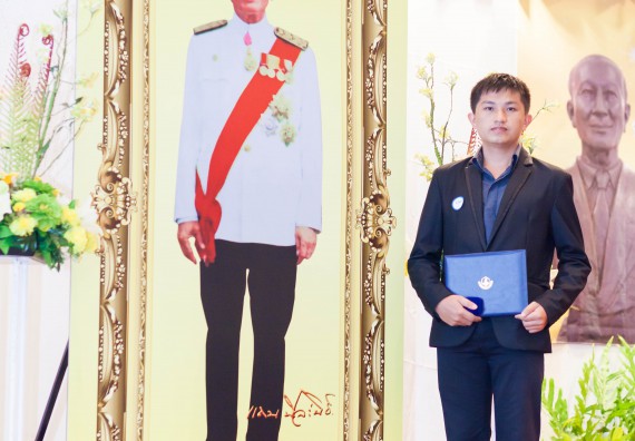 บุคลากรและนักศึกษาคณะวิทยาศาสตร์และเทคโนโลยี  เข้าร่วมงานพิธีมอบรางวัลยอดเยี่ยม ทุนการศึกษาบุคคลและองค์กรดีเด่นทางวิทยาศาสตร์ ประจำปีที่ 49 พ.ศ.2559 มูลนิธิศาสตราจารย์ ดร.แถบ  นีละนิธิ