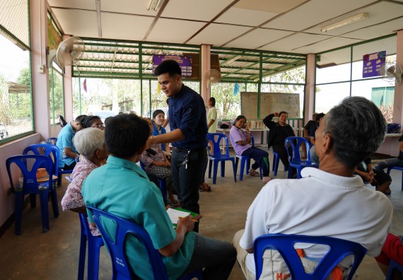 ภาพกิจกรรม ศูนย์บริการทางการแพทย์แผนไทยและการแพทย์ทางเลือก จัดอบรม เรื่องการปรับสมดุลร่างกาย