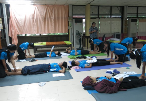 ภาพกิจกรรม โปรแกรมวิชาสาธารณสุขศาสตร์ จัดการอบรม เรื่อง การนวดตัวเพื่อสุขภาพ