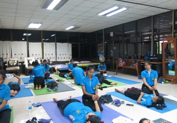 ภาพกิจกรรม โปรแกรมวิชาสาธารณสุขศาสตร์ จัดการอบรม เรื่อง การนวดตัวเพื่อสุขภาพ