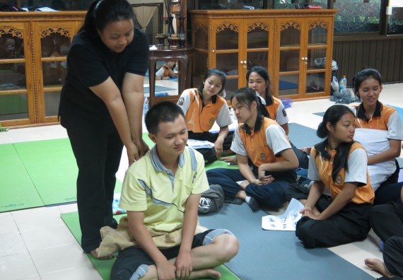 ภาพกิจกรรม โปรแกรมวิชาสาธารณสุขศาสตร์ จัดการอบรม เรื่อง การนวดตัวเพื่อสุขภาพ