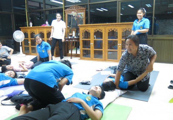 ภาพกิจกรรม โปรแกรมวิชาสาธารณสุขศาสตร์ จัดการอบรม เรื่อง การนวดตัวเพื่อสุขภาพ