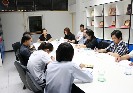 ภาพกิจกรรม คณะวิทยาศาสตร์และเทคโนโลยี จัดการประชุมเพื่อวางแผนการประชาสัมพันธ์หลักสูตรที่ไม่เป็นไปตามแผนการรับนักศึกษา ปีการศึกษา 2560