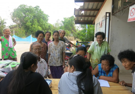 ภาพกิจกรรม ศูนย์บริการทางการแพทย์แผนไทยและการแพทย์ทางเลือก จัดการอบรมการดูแลตนเองด้วยการแพทย์ทางเลือก