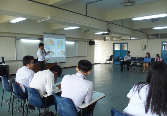 ภาพกิจกรรม โปรแกรมวิชาคณิตศาสตร์ จัดกิจกรรมปฐมนิเทศก่อนออกฝึกประสบการณ์วิชาชีพ