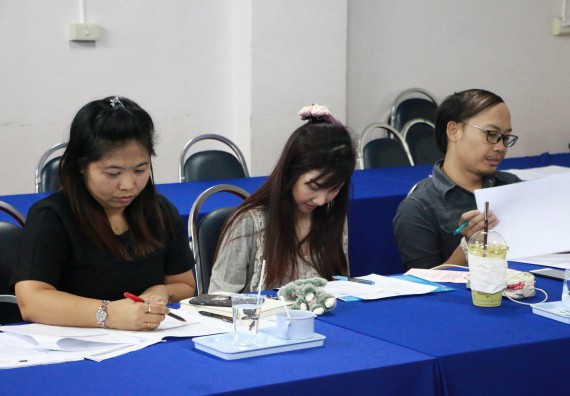 ภาพกิจกรรม คณะวิทยาศาสตร์และเทคโนโลยี จัดการประชุม เรื่อง การเก็บข้อมูลเพื่อรายงานผลตัวชี้วัดการทำรายงานความพึงพอใจผู้ใช้บัณฑิตและการปรับปรุงสื่อวีดีทัศน์แนะนำคณะฯ