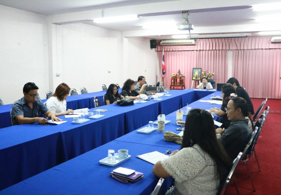 ภาพกิจกรรม คณะวิทยาศาสตร์และเทคโนโลยี จัดการประชุม เรื่อง การเก็บข้อมูลเพื่อรายงานผลตัวชี้วัดการทำรายงานความพึงพอใจผู้ใช้บัณฑิตและการปรับปรุงสื่อวีดีทัศน์แนะนำคณะฯ