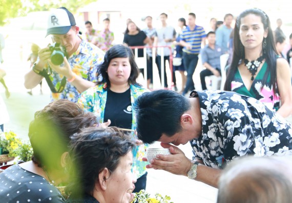 ภาพกิจกรรม คณะวิทยาศาสตร์และเทคโนโลยี เข้าร่วมกิจกรรมทำบุญปีใหม่ไทย