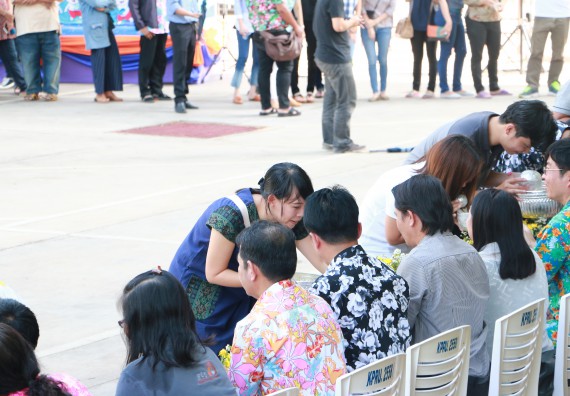 ภาพกิจกรรม คณะวิทยาศาสตร์และเทคโนโลยี เข้าร่วมกิจกรรมทำบุญปีใหม่ไทย